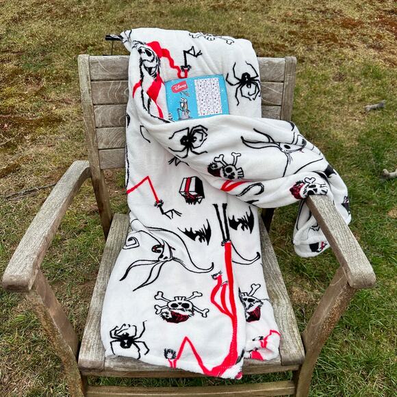 Disney Nightmare Before Christmas Jack Skellington White 50 x 70 Throw NWT Rare - Picture 8 of 9